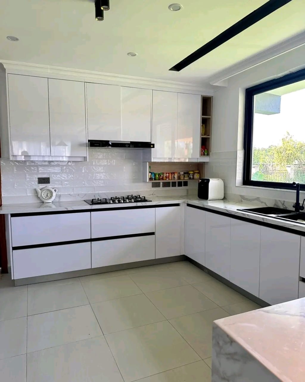 Kitchen 25